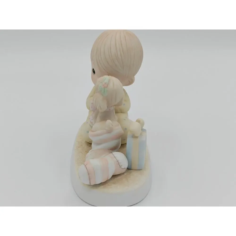 Precious Moments The Greatest Gift Is A Friend Figurine 1987 Enesco 109231 PMS